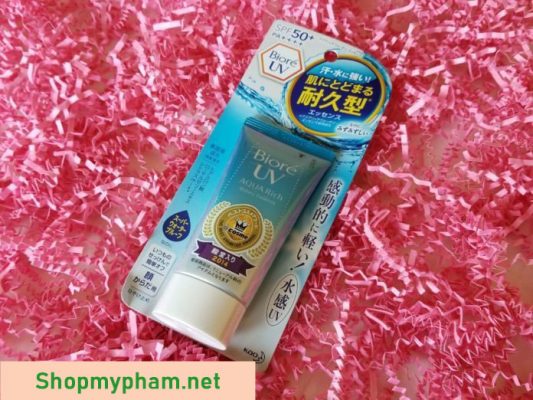Kem chống nắng Essence chín hãng